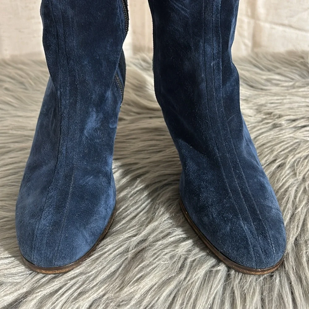 Vintage 70s Blue Suede Knee-High Women’s Boots